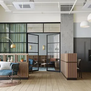 Hotel By Marriott